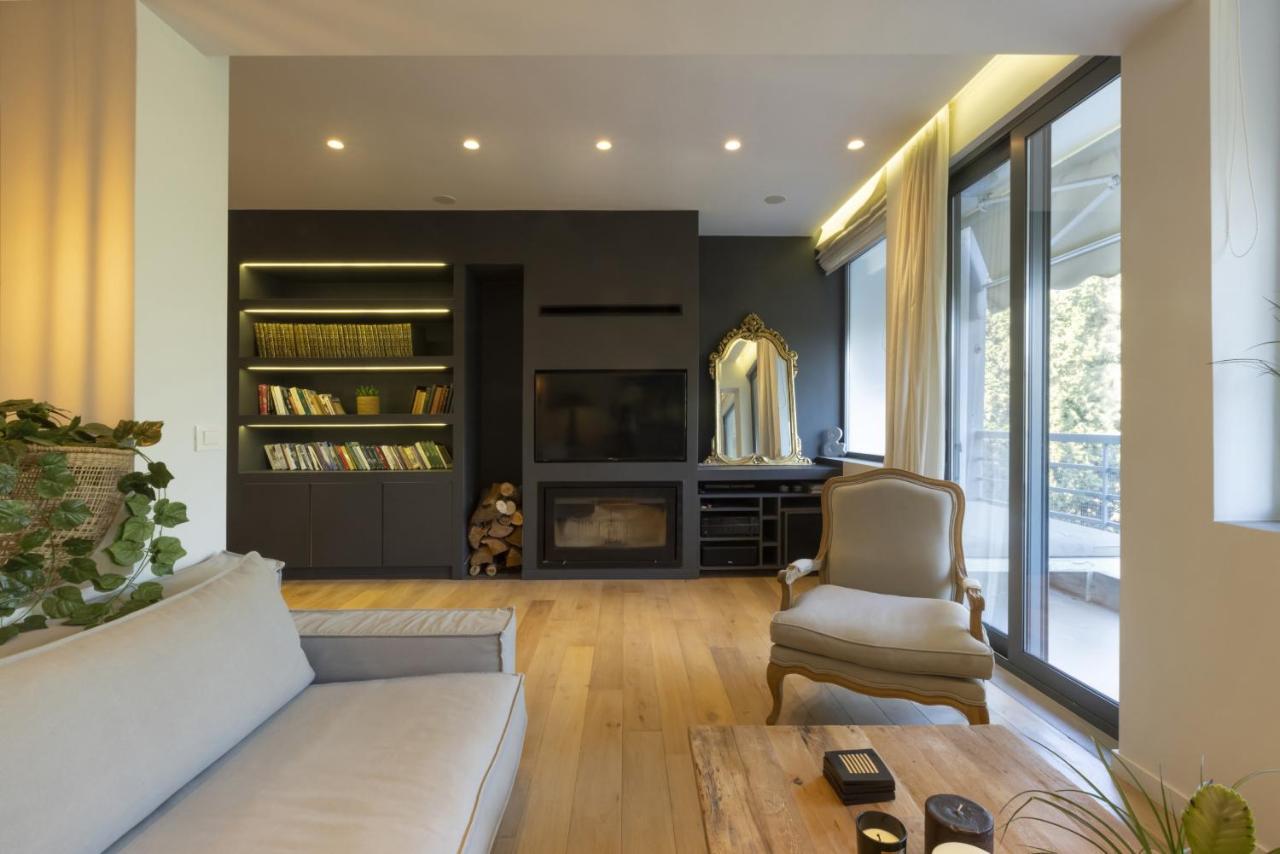 Elegant, Chic, Hip 2 Bedroom W/ Forest View In Athens! Extérieur photo